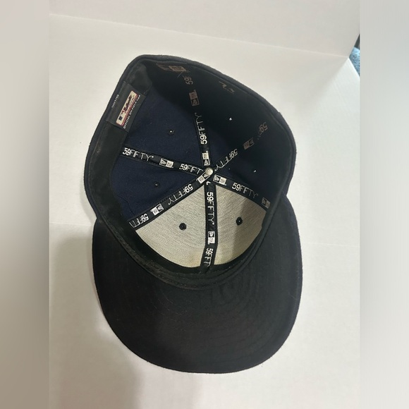 New area fitted Redsox baseball cap. - Picture 3 of 6